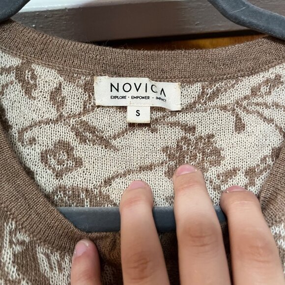 Novica 100% Baby Alpaca Wool Brown Cardigan Long Line Floral Button Size Small - Picture 5 of 8